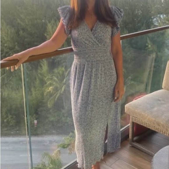 Chelsea28 Dresses & Skirts - Nordstrom Chelsea 28 Women's Floral Wrap Midi Dress in Light Blue